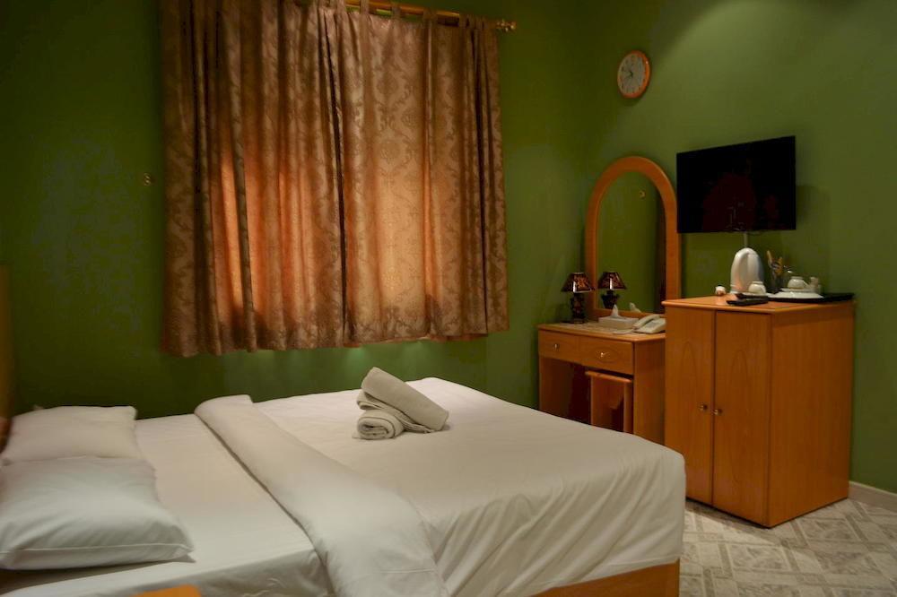 Sama Hotel Σάρτζα Εξωτερικό φωτογραφία