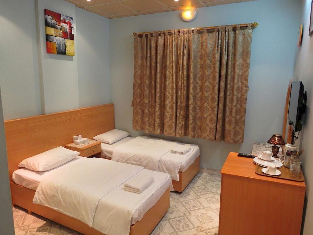 Sama Hotel Σάρτζα Εξωτερικό φωτογραφία